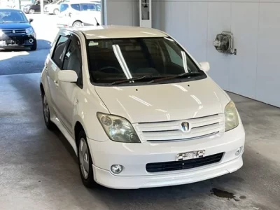 Toyota IST