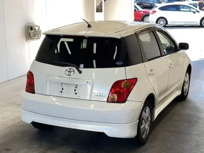 Toyota IST