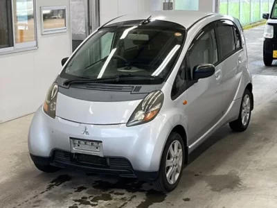 Mitsubishi I