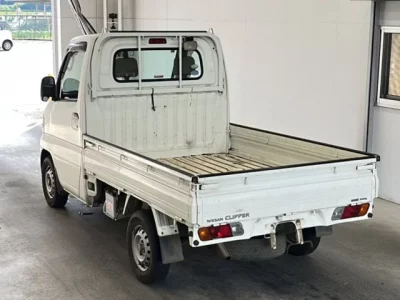 Nissan CLIPPER TRUCK