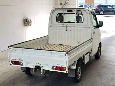 Nissan CLIPPER TRUCK