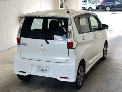 Mitsubishi EK CUSTOM