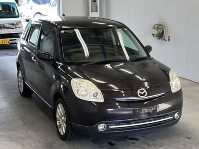 Mazda VERISA