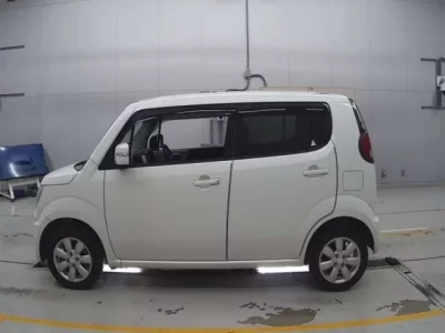 Suzuki MRWAGON