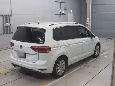 Volkswagen GOLF TOURAN