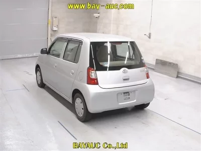 Daihatsu Esse