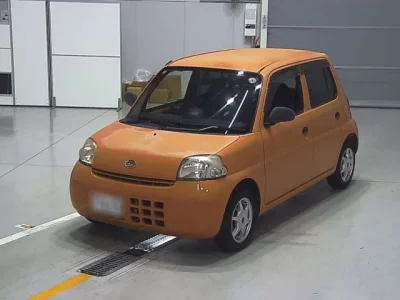 Daihatsu Esse