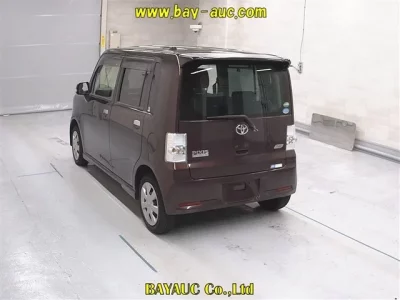 Toyota PIXIS SPACE