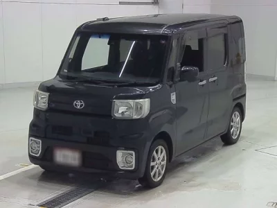 Toyota PIXIS MEGA