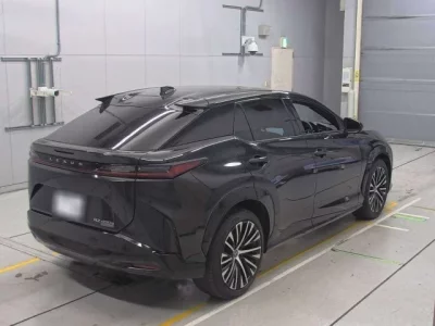 Lexus RZ