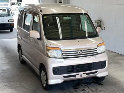 Daihatsu Atrai Wagon