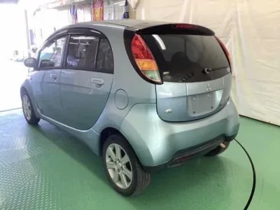 Mitsubishi I