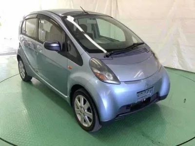 Mitsubishi I