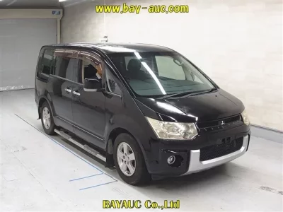 Mitsubishi DELICA D5