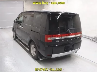 Mitsubishi DELICA D5