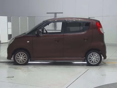 Suzuki MRWAGON