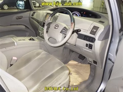 Toyota ESTIMA HYBRID