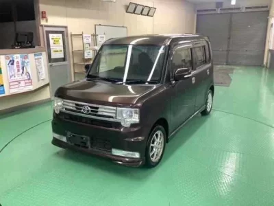 Toyota PIXIS SPACE