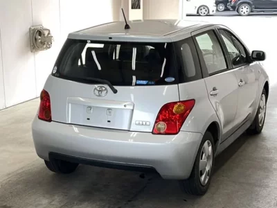 Toyota IST