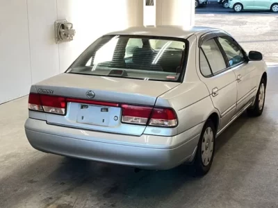 Nissan SUNNY