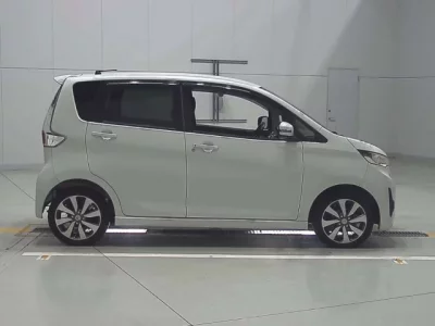 Mitsubishi EK CUSTOM