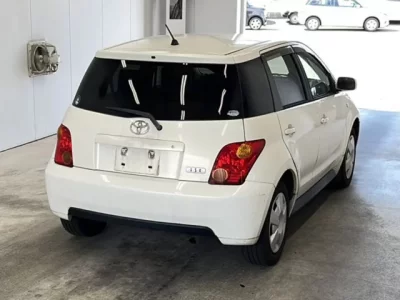 Toyota IST