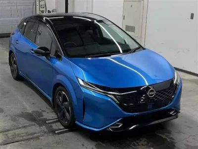 Nissan AURA
