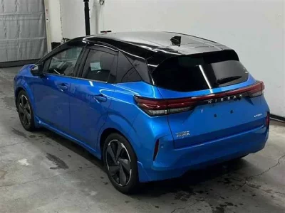 Nissan AURA