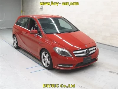 Mercedes-Benz B CLASS