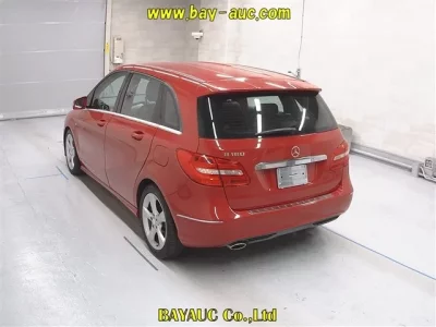 Mercedes-Benz B CLASS