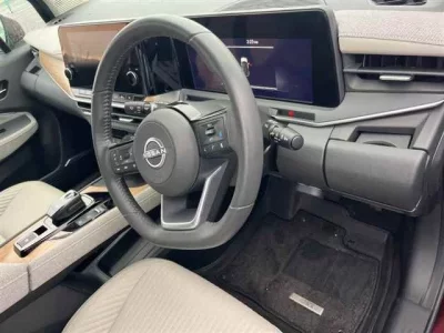 Nissan AURA