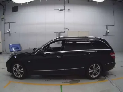 Mercedes-Benz E CLASS WAGON
