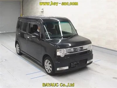 Toyota PIXIS SPACE