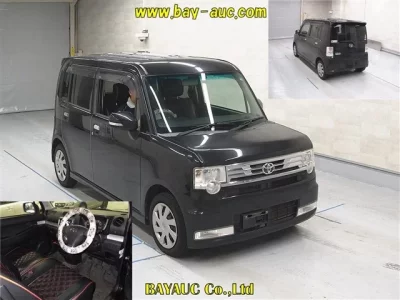 Toyota PIXIS SPACE
