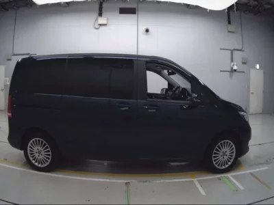Mercedes-Benz V CLASS