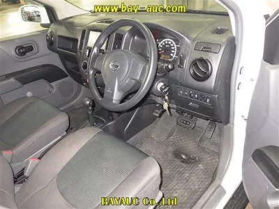 Nissan AD