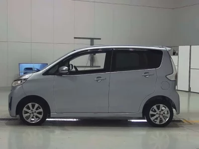 Mitsubishi EK CUSTOM
