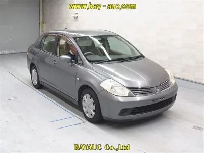 Nissan TIIDA LATIO