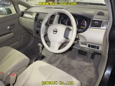 Nissan TIIDA LATIO