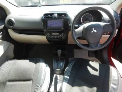Mitsubishi MIRAGE