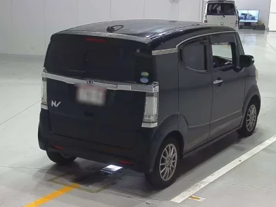 Honda N BOX SLASH