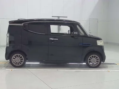 Honda N BOX SLASH