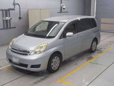 Toyota ISIS