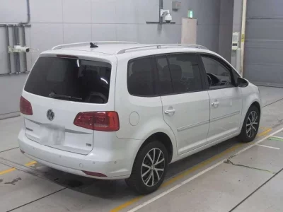 Volkswagen GOLF TOURAN