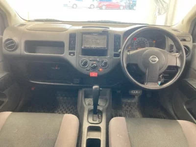 Nissan AD