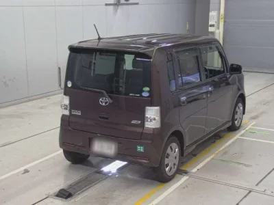 Toyota PIXIS SPACE