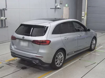 Mercedes-Benz B CLASS