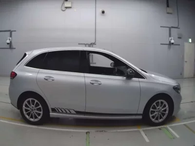 Mercedes-Benz B CLASS