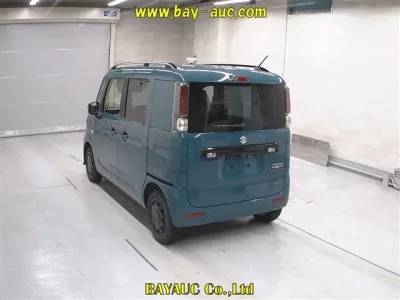 Suzuki SPACIA BASE