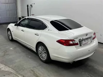 Nissan CIMA